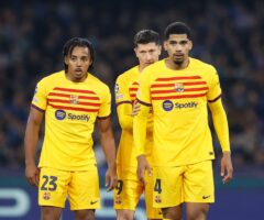 Jules Kounde, Robert Lewandowski i Ronald Araujo