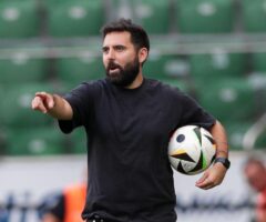 Goncalo Feio podczas meczu Legia - Broendby