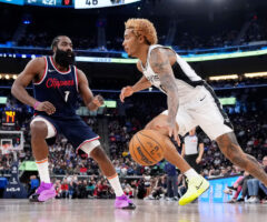 James Harden i Jeremy Sochan