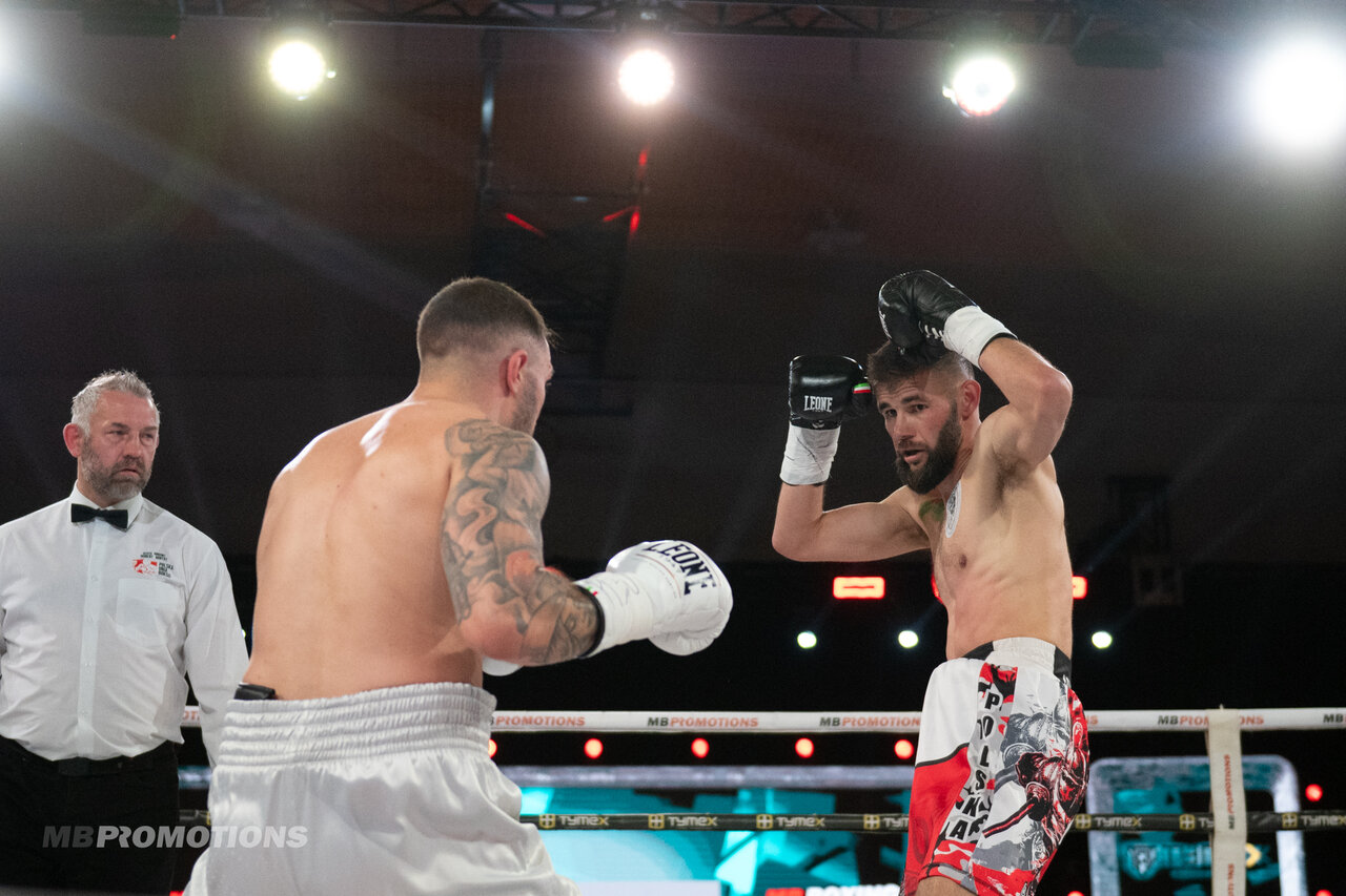 MB Boxing Night 24 - Next Hurdle. Potężne ciosy w Opocznie! [RELACJA ...