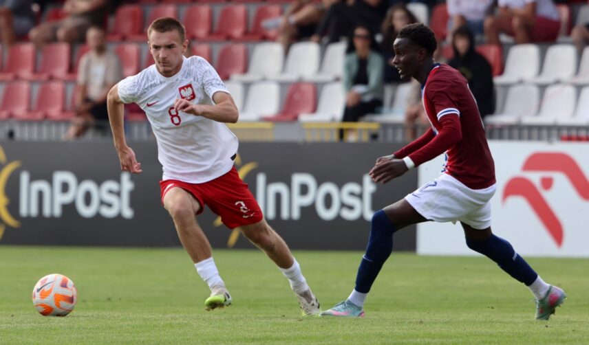 Patryk Prajsnar, piłkarz klubu Lech Poznań, podczas Pucharu Syrenki