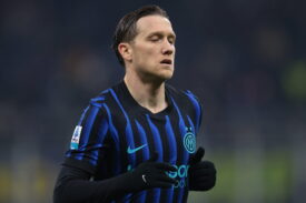 Piotr Zielińsko w koszulce interu Mediolan