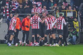 Cracovia drużyna w meczu przeciwko Lechowi Poznań.