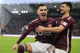 Piłkarze Hearts po wygranym meczu