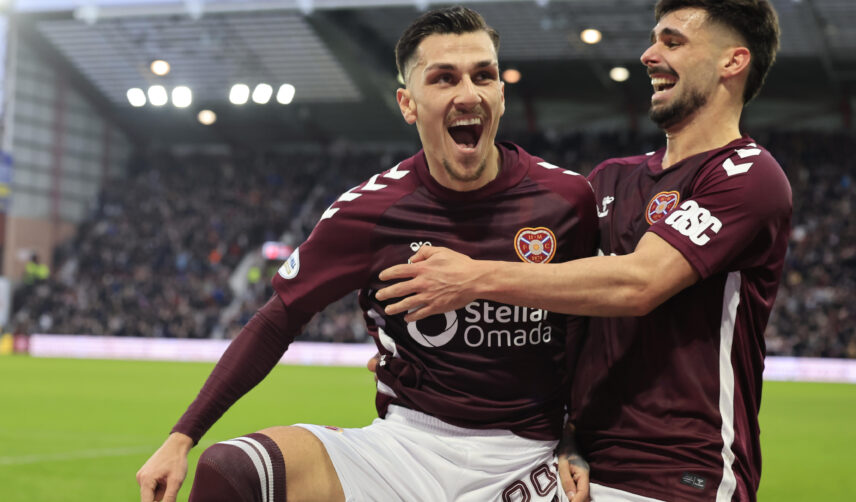 Piłkarze Hearts po wygranym meczu