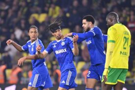 Maxi Oyedele gol przeciwko Nantes