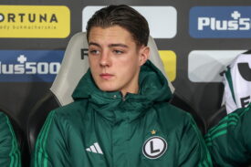 Kacper Urbański na ławce Legii Warszawa