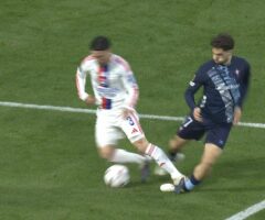 Faul Nicolasa Tagliafico na Javim Ruedzie