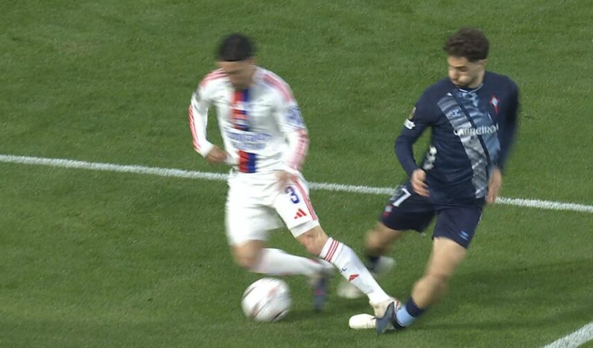 Faul Nicolasa Tagliafico na Javim Ruedzie