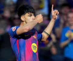 Marc Bernal z FC Barcelony