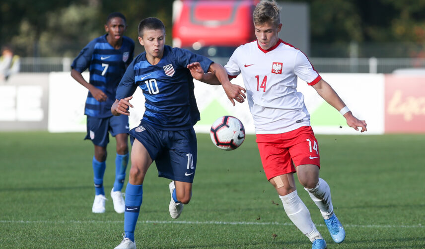 Robert Deziel (z lewej) w młodzieżówce USA