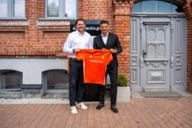 Kamil Makula Prezes Superauto.pl i Mateusz Borek - ambasador marki Superauto.pl (1)